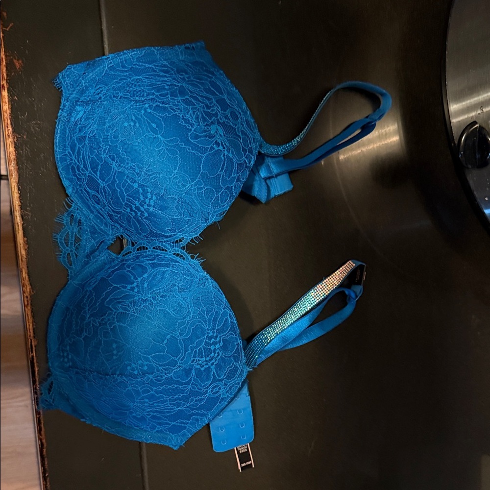 Victoria's Secret Blue Lace Bra with Underwire Support